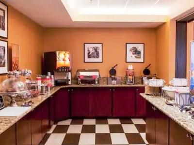 Hampton Hotel 3*