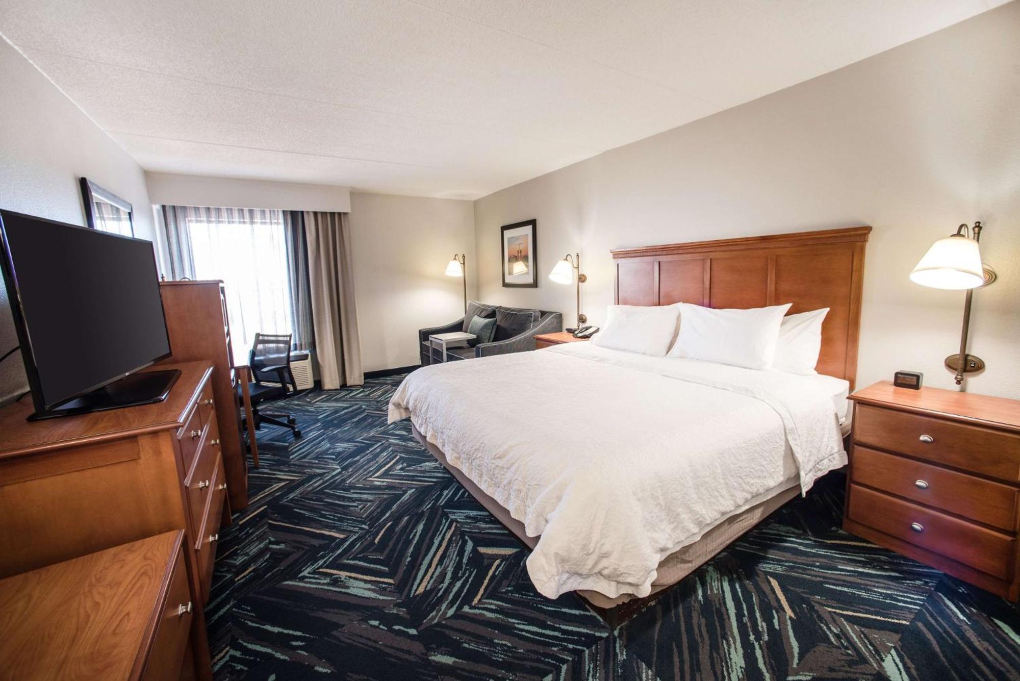 Hampton Hotel 3*