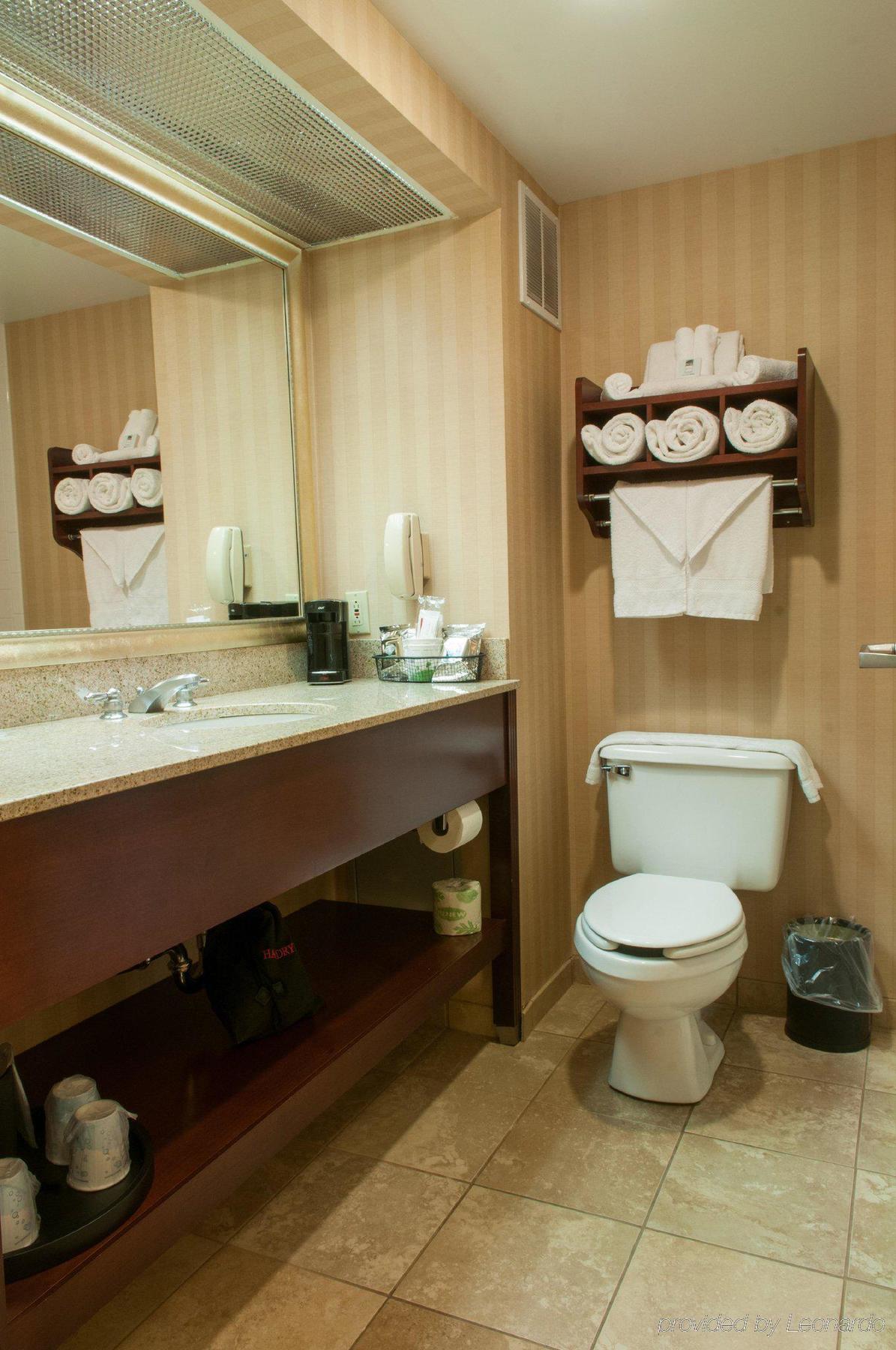Hotel Hampton 3*
