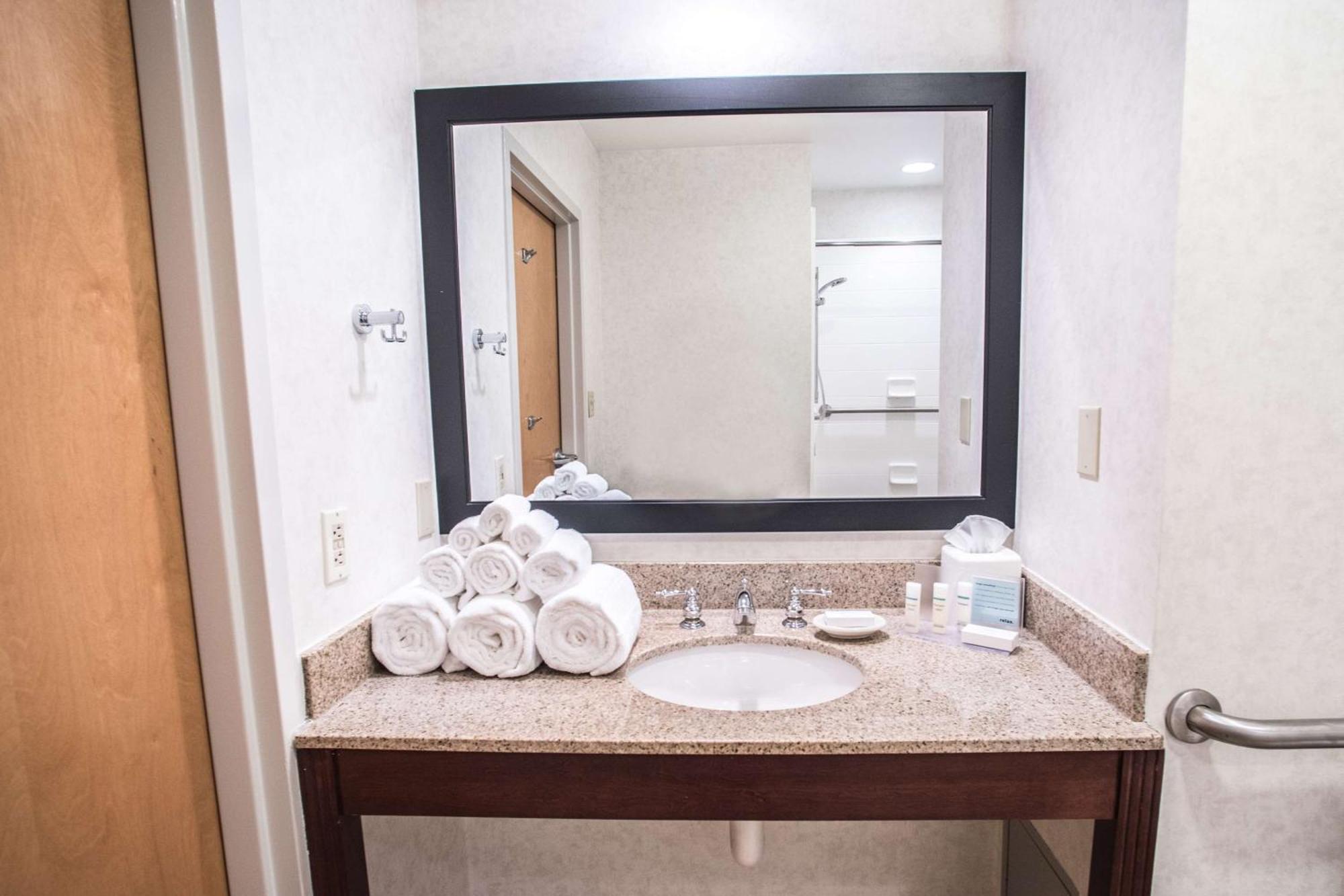 Hotel Hampton 3*